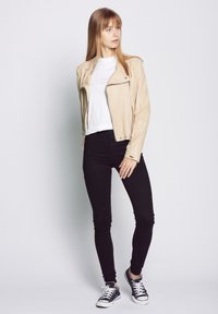 Maze Lederjacke - powder