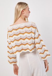 Apricot Maglione - white