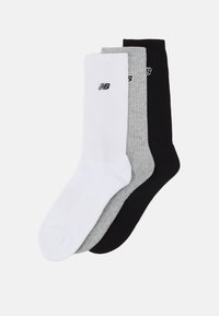 New Balance - ESSENTIALS CUSHIONED CREW SOCKS PATCH LOGO 3 PACK - Socken - white Thumbnail-Bild 1