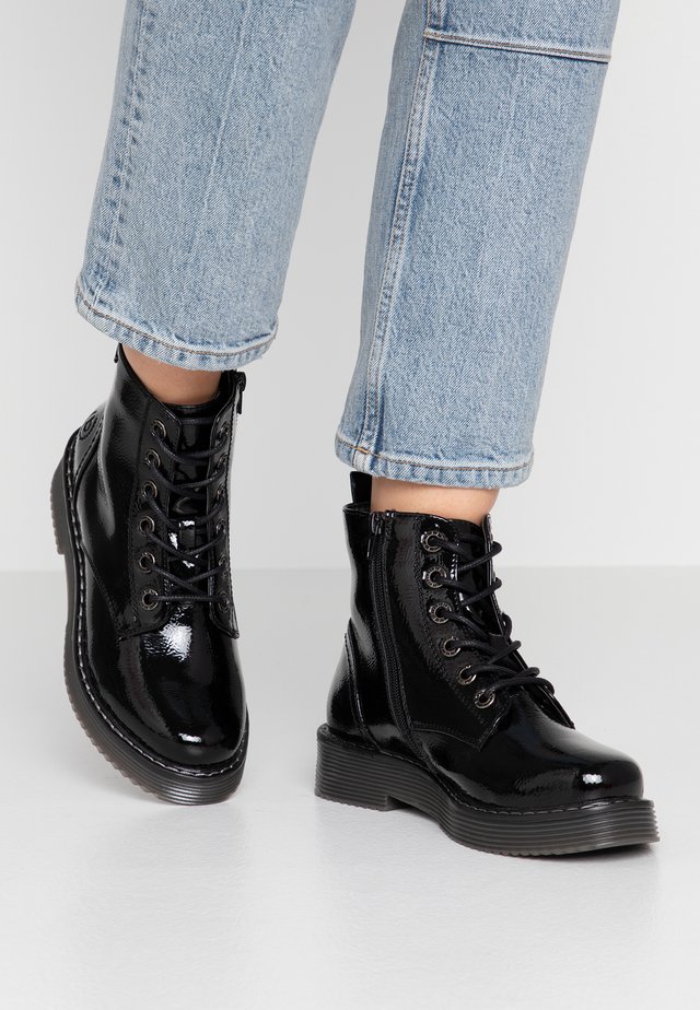 NERIA - Plateaustiefelette - black