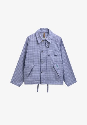 Blau-weiß kariertes kurzes Jackett mit vorderen Druckknöpfen, drei Klappentaschen, Kragen und verstellbaren Kordeln am Saum.