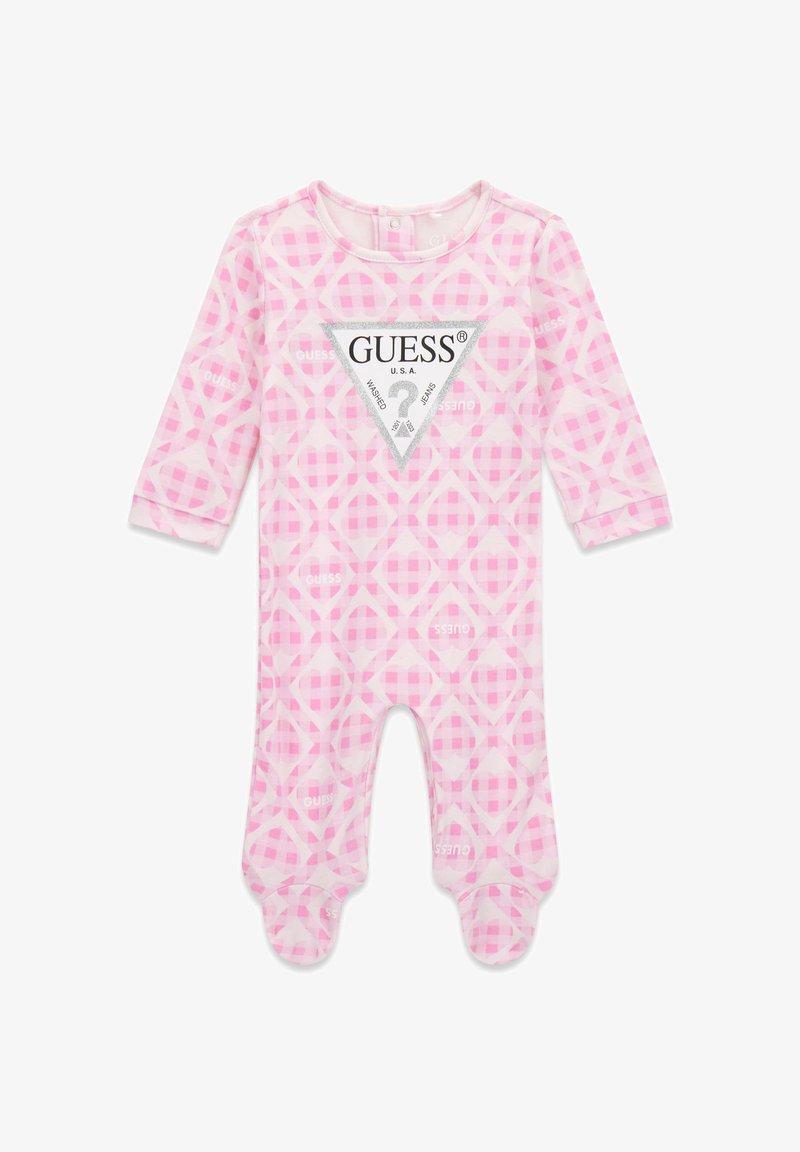 Grenouillère à carreaux roses à manches longues, avec un patch logo triangulaire sur la poitrine et jambes couvertes pieds. Fabriquée en tissu doux.