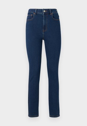 Mørkeblå denimjeans med høy midje, rett snitt, frontlommer og kontrasterende oransje søm langs sømmene. Rent, minimalistisk design.