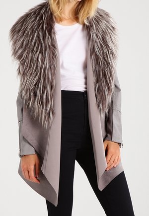 Mantel - grey