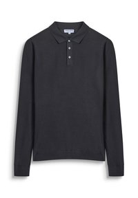 Crna polo majica dugih rukava s ovratnikom, tri gumbića sprijeda i rebrastim manžetama. Napravljena od glatkog, laganog materijala.