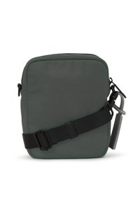 Borsa a tracolla quadrata di colore verde scuro con tessuto texture, una tracolla regolabile nera e chiusura con cerniera. Presenta un anello di attacco laterale.