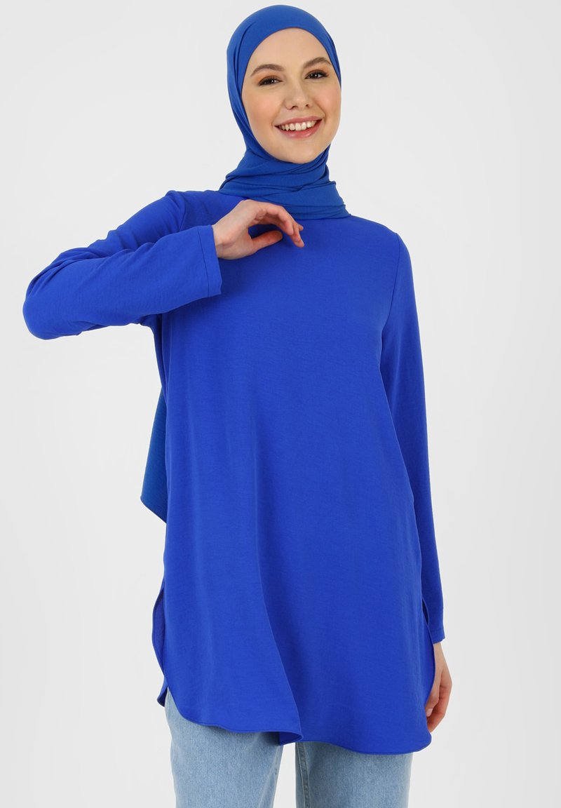 Modanisa Blue Modanisa CREW NECK-REFKA CASUAL - Bluse - light blue/royal - Zalando
