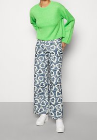 Vero Moda Strickpullover - green