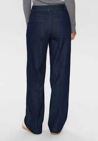 Nümph NUALETTA PANTS - Jeans Relaxed Fit - dark blue denim