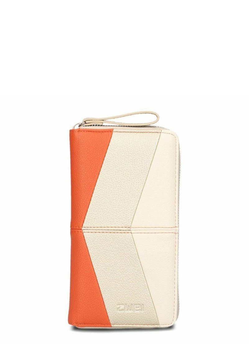 Textured leren portemonnee met oranje en crème geometrische patronen. Voorzien van een ritsluiting en een polsband voor draagbaarheid.