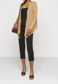 Vero Moda Petite Kardigan