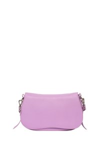 Borsa a tracolla in pelle viola con una texture liscia, forma arrotondata e tracolla removibile. Presenta metalleria e bordi curvi.