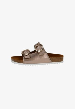 Duo-buckle slide sandal i metallisk rosaguld. Har en glat overdel, korksål og hvidsålet med takkede mønstre for bedre grip.