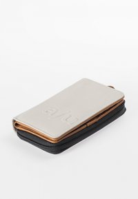 Aunts & Uncles MISHIMA - Wallet - dust