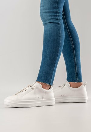 LUX - Sneakers laag - arctic white