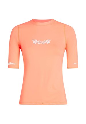 Koraalkleurig rashguard met korte mouwen, met een wit bloemmotief O'Neill-logo in het midden van de borst en extra witte logo's op beide mouwen.
