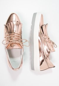 Steven New York Stringate sportive - rose gold-coloured