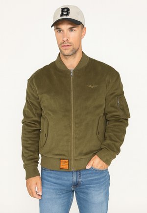 - Kurtka Bomber