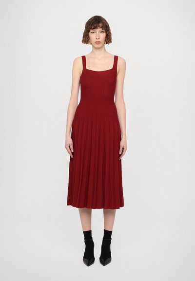 STAUD ELLISON DRESS - Denní šaty - roja