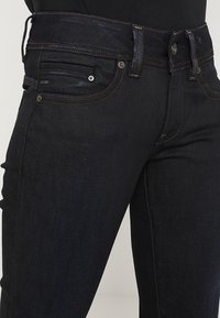 G-STAR Vaqueros rectos - rinsed denim