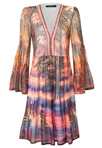 Kleid mit Blumenmuster aus leichtem Stoff, mit tiefem V-Ausschnitt, Glockenärmeln und plissiertem Rock, in Farben, die Pink, Orange und Lila verbinden.