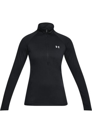 Czarna sportowa koszulka z długim rękawem, suwakiem na ćwierć długości oraz białym logo Under Armour na lewej piersi.