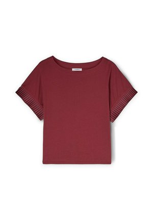 Maroon t-shirt with a wide neckline and pleated accents on short sleeves. Made from smooth fabric with a relaxed fit and straight hem.