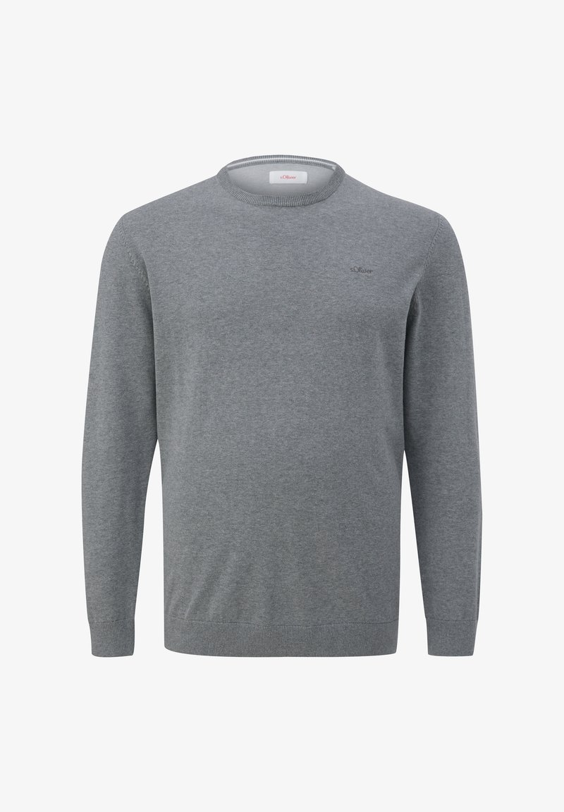 Pull ras du cou gris fabriqué en tissu doux. Doté de manches longues et de poignets côtelés. Logo discret brodé sur la poitrine.