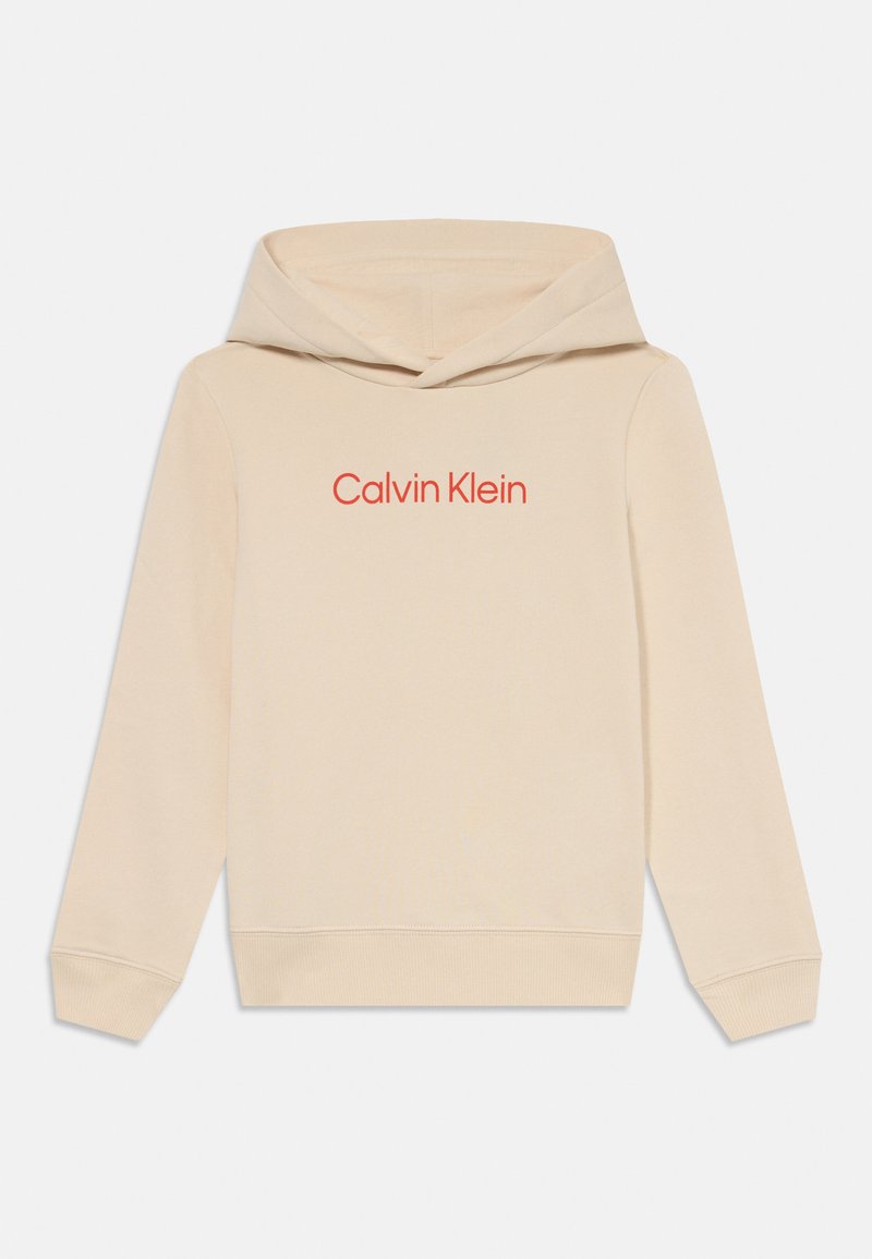 Felpa beige in cotone con un design classico, dotata di un logo frontale rosso, maniche lunghe e cappuccio regolabile con lacci.