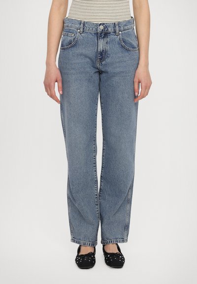 Lichtblauwe, hoogstaande denim jeans met een rechte pijp, met voorzakken, subtiele vervaging en een klassiek gestikt ontwerp.