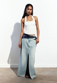 Thumbnail Image 2