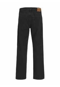 Jeans de mezclilla negros con un diseño de pierna recta, que incluyen un parche de cuero en la cintura, dos bolsillos traseros y detalles con costuras.