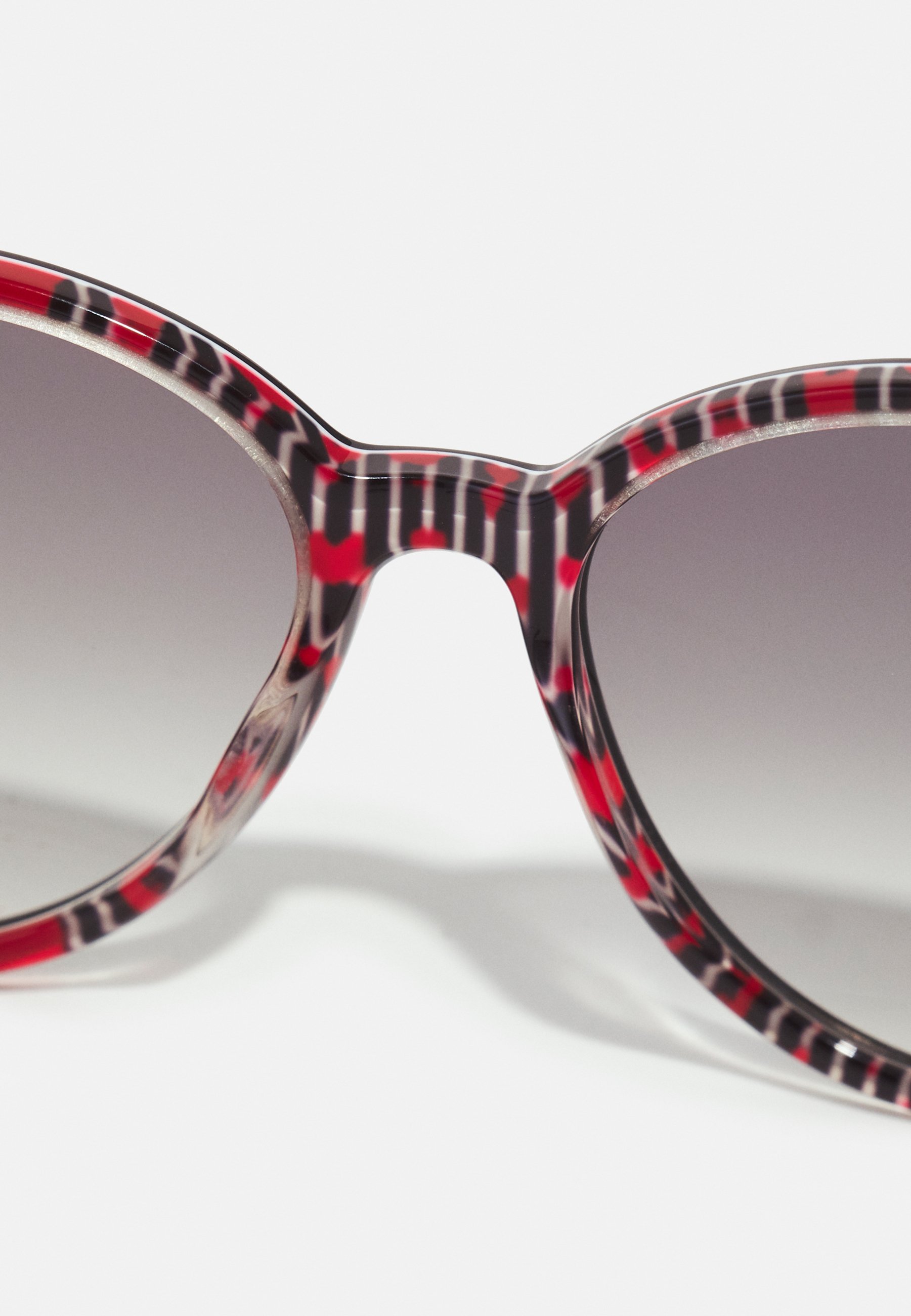 love moschino red sunglasses