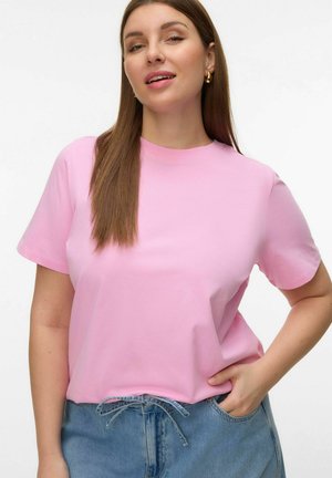 Light pink cotton t-shirt with a classic crew neck and short sleeves, paired with high-waisted denim shorts featuring a drawstring detail.