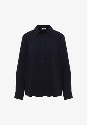 Námořnická košile na knoflíky s límečkem, dlouhými rukávy a texturovanou tkaninou se jemným zmuchlaným vzorem. Šest knoflíků vpředu.