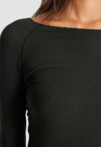 GAI+LISVA AMALIE SOLID - Majica z dolgimi rokavi - olive