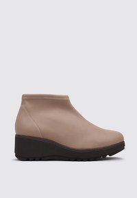 Sandra Fontán VELASCO - Botines bajos - brown