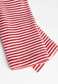 Next SET - REGULAR FIT - Body - red santa