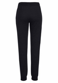 Bench Jogginghose - schwarz-weiß