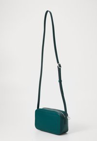 Calvin Klein BOLD MONOGRAM - Axelremsväska - maya blue