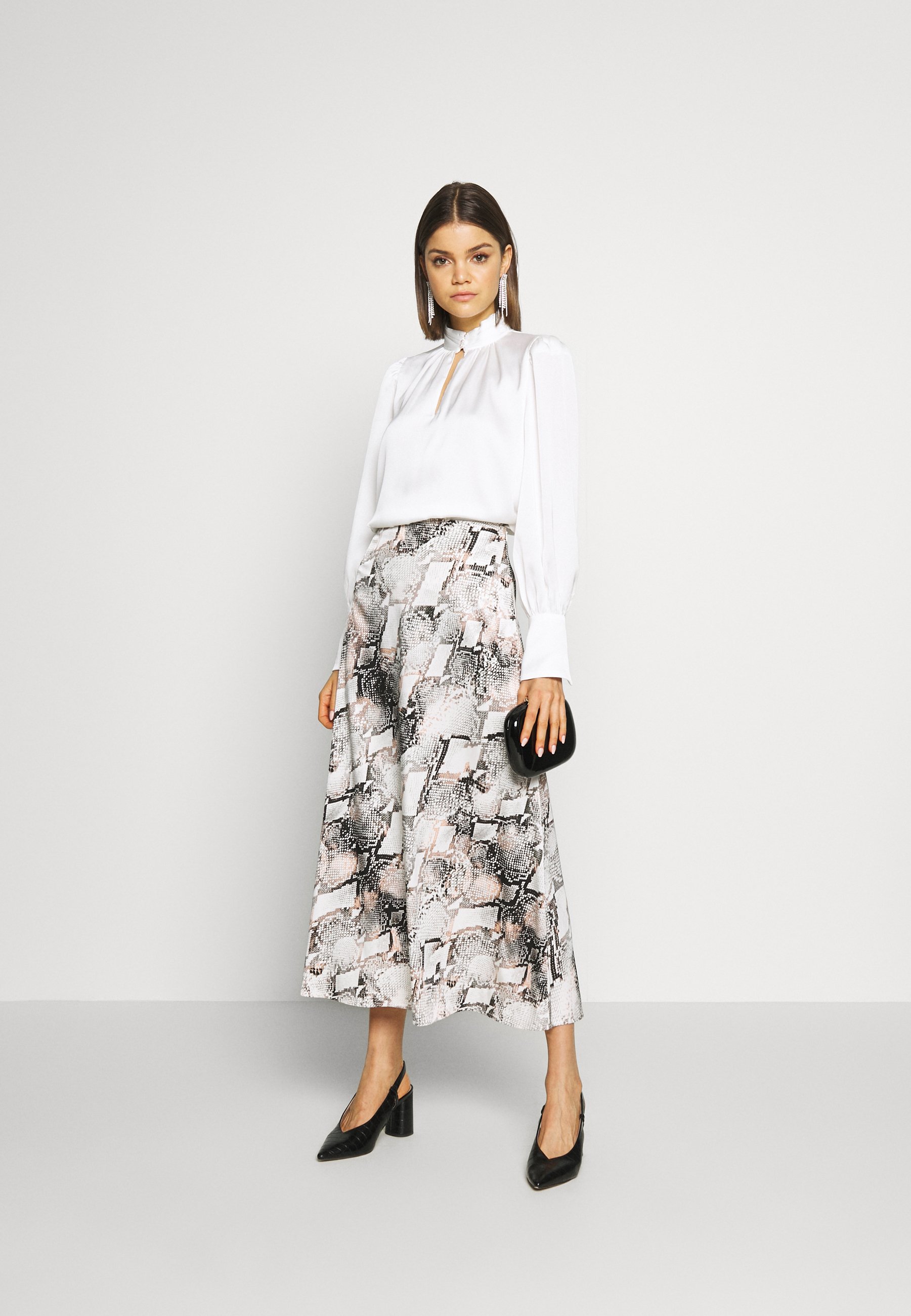 Forever New PEARL BUTTON TOP Blouse white Zalando.nl Forever New PEARL BUTTON TOP Blouse white Zalando.nl
