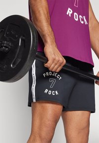 Under Armour SHORT - Sports shorts - black/white