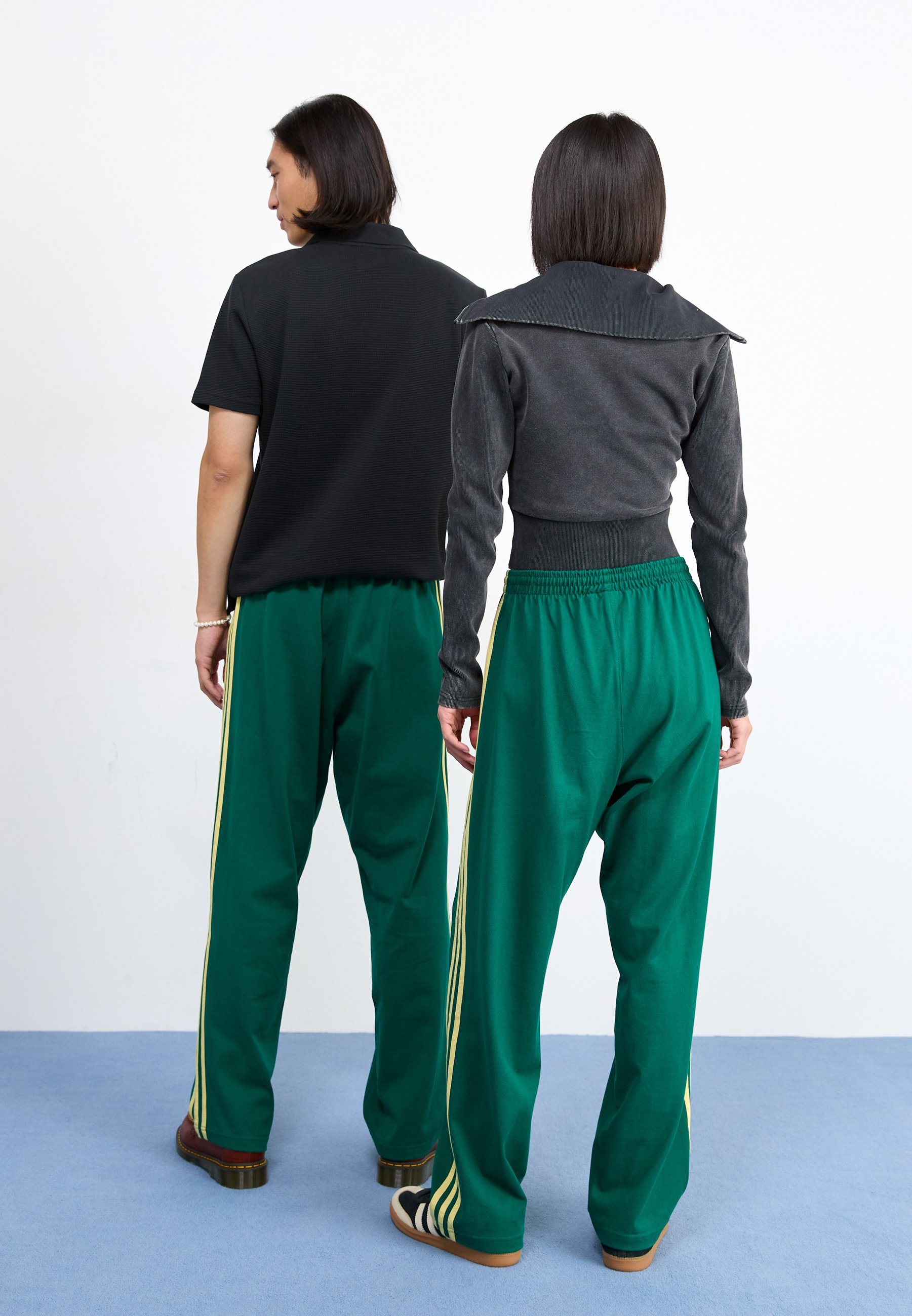 ツ*コ様 90s Adidas Wide Track Pants ボトムス｜アディカラー【アディダス公式】