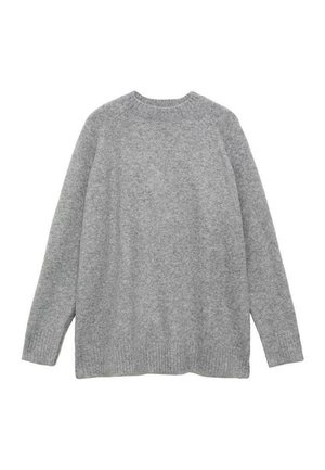 Gray knitted sweater made of soft material, featuring a classic crew neckline, long sleeves, and ribbed cuffs and hem.