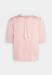 Blusa di raso rosa con maniche corte, spalle arricciate e chiusura a cravatta nella parte posteriore. Tessuto morbido e design semplice e classico.