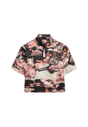 Zwart, roze en wit bloemrijk kort mouw crop top met uitsparing bij de halslijn en mandarijnkraag.