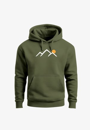 Olivgrüner Hoodie mit Fronttasche und weißem Bergmotiv mit einer orangefarbenen Sonne auf der Brust.