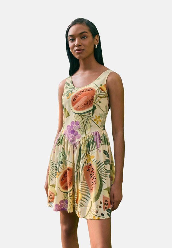TALL FIT - SLEEVELESS SCOOP NECK WAISTED  - Freizeitkleid - kew collection fruit print