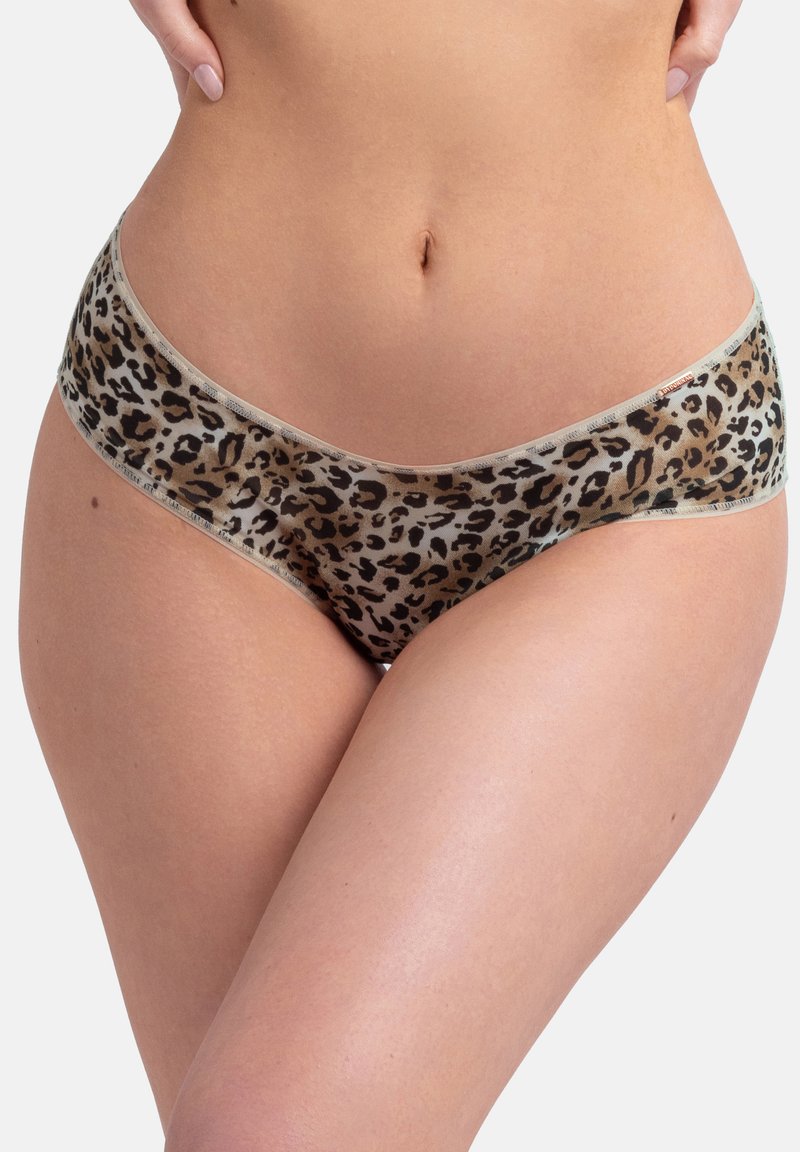 Gaćice s uzorkom leoparda izrađene od mekog, rastezljivog materijala. Imaju glatki pojas i kontrastni rub duž ivica.