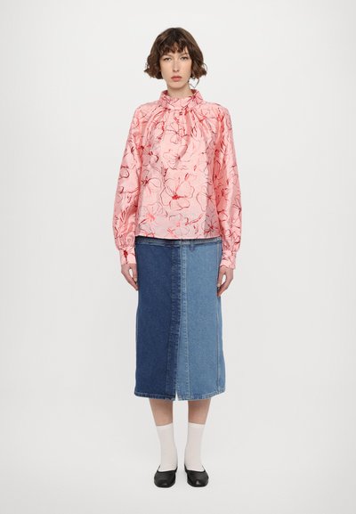 Stine Goya GATHERED LONG SLEEVE - Bluse - pink